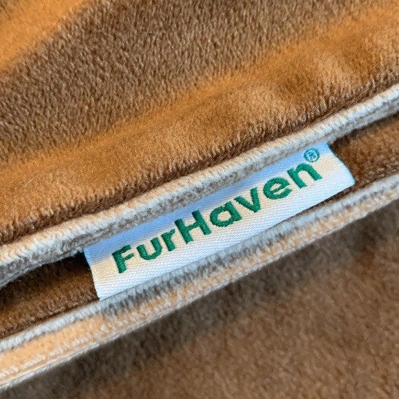 3 Velvet Waterproof Pet Blankets - Picture 2 of 13